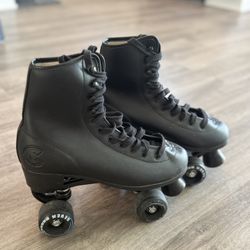 Roller Skates (Unisex Men’s 8/ Women’s 10)