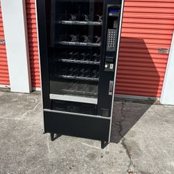 Snack Machine ONLY NO LOCATION 