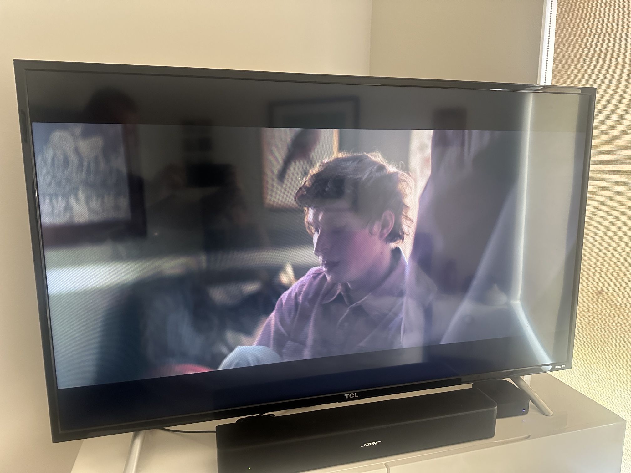 Great TCL 4K HDR Roku TV 50”