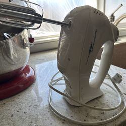 6 Speed Hand Mixer