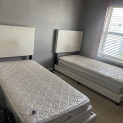White Twin bed w/ Mattress 