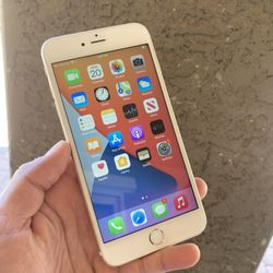 iPhone 6s Plus. Like New And Unlocked! 