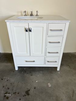 Bathroom vanity