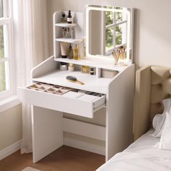 Vanity With Mirror And Lights 