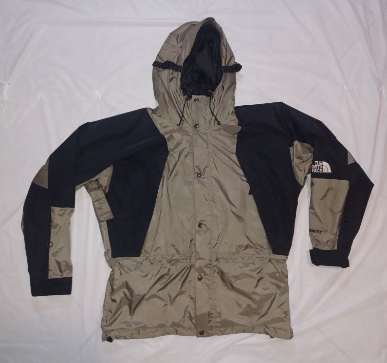 THE NORTH FACE GORE-TEX Women’s Large Mountain Parka Rain Jacket EUC 