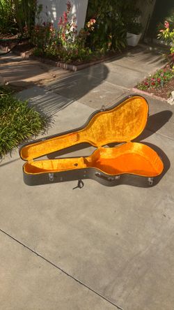 Guitar case