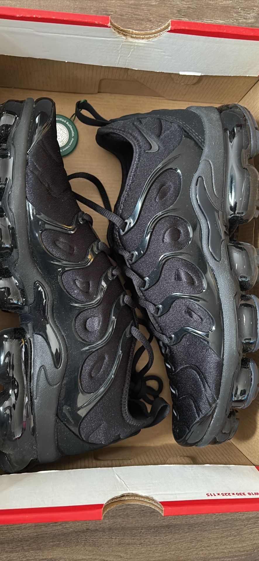 Triple Black Vapormax Plus Mens Size 9 New