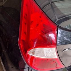 Left Taillight Assembly 2014 Hyundai Accent Hatchback 