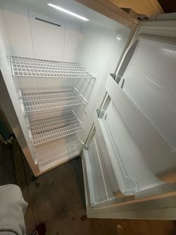 Conservator 21 Cu. Ft. Garage-Ready Upright Freezer – Works Great