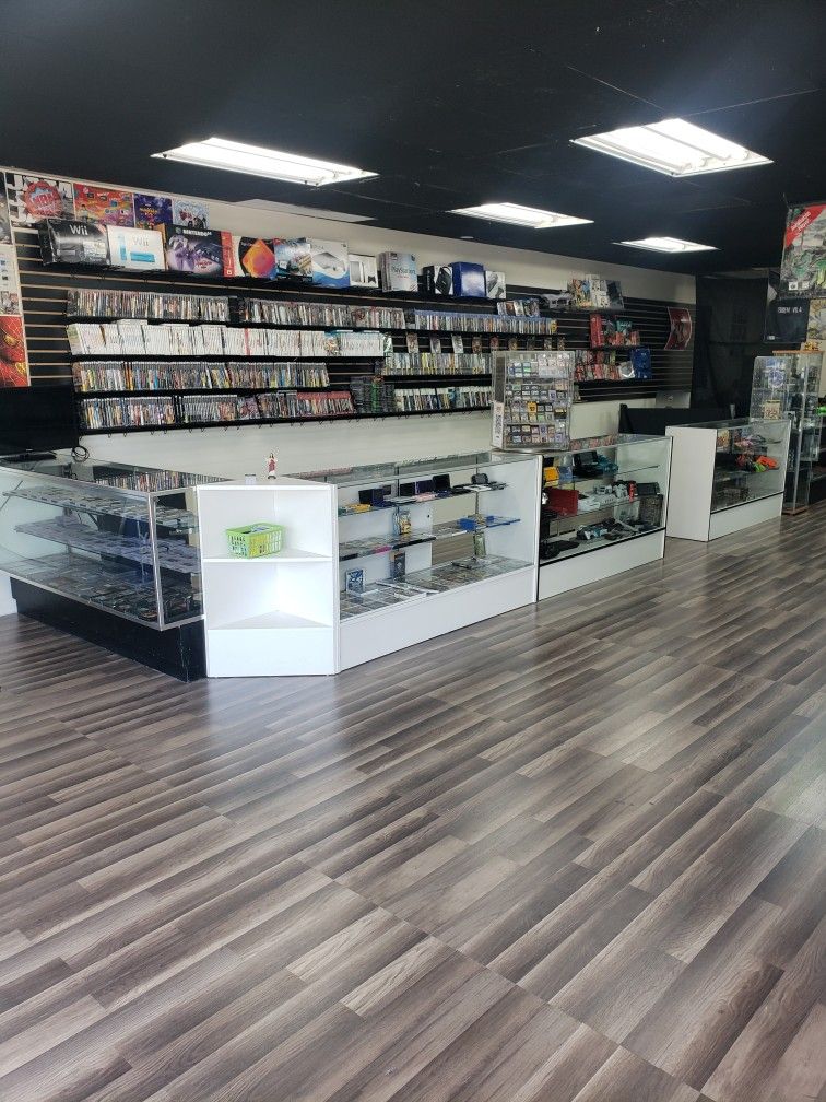 Retro Video Games Store
