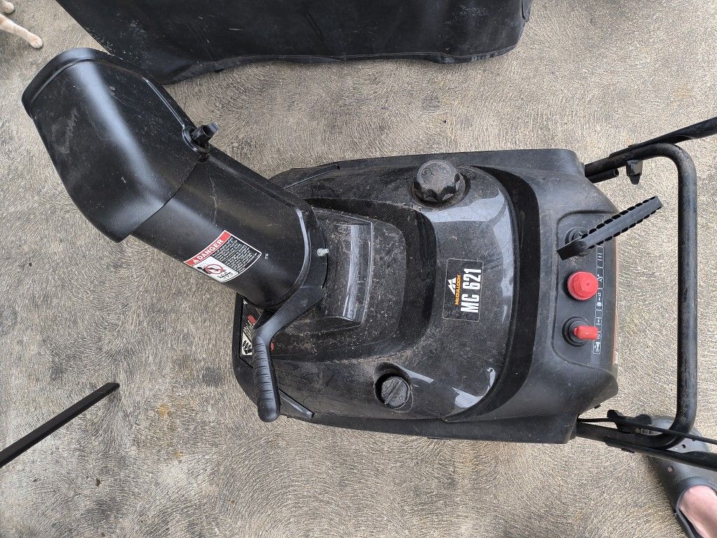 McCulloch MC 621 snowblower