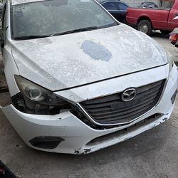 2015 Mazda 3 parting out parts