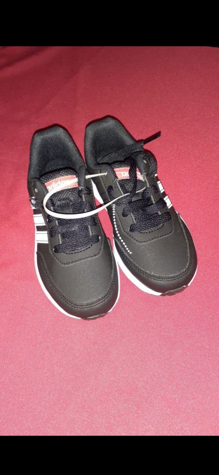 Kids Adidas shoes size 11c for $25 firm