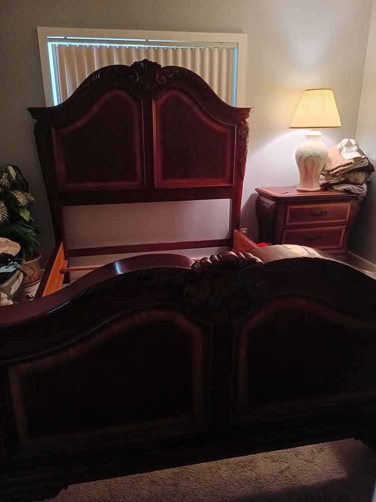 Queen Size Bed frame ,headboard And End Table