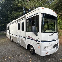 2003 Winnebago Sightseer Motorhome