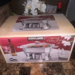 Kirkland Chafing Dish 4 Quart/3.7 Liter Stainless Steel Open Box