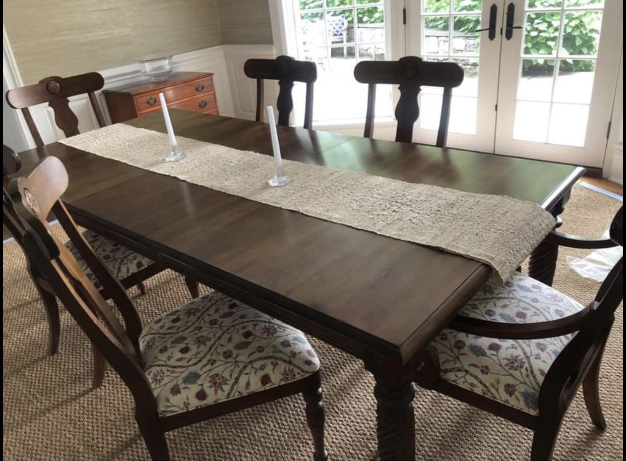 Ethan Allen Dining Table And Chairs for Sale in Somers, NY - OfferUp