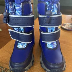 NWT Kid’s Size 12 Land’s End Snow Boots