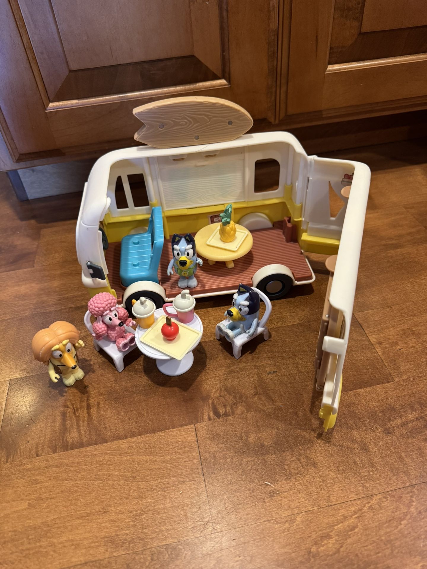 Kids Bluey camper playset. Comes with everything in the picture. Gently played with. Smoke free and clean home.