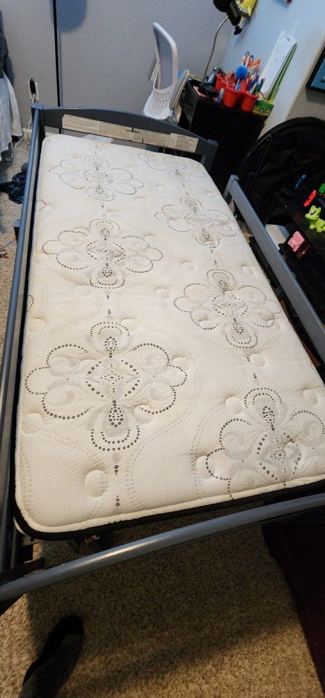 Twin Size Bed With Mattress