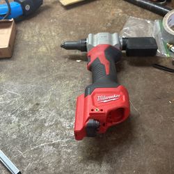 Rivet Tool