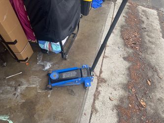 Blue Hydraulic Floor Jack