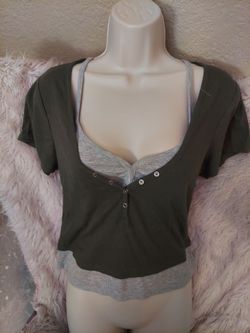 No Boundaries green grey layered tee womens size large