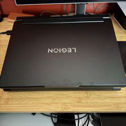 Lenovo legion 7i OLED RTX 5080 Gaming Laptop