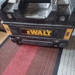 Dewalt Laser In Good Condition 