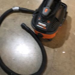 4 Gallons Ridgid Vacuum Use Perfect Condition 