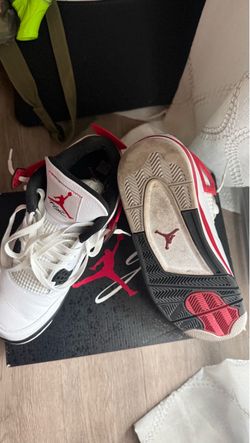 Air Jordan 4 Retro Red Fire Size 11