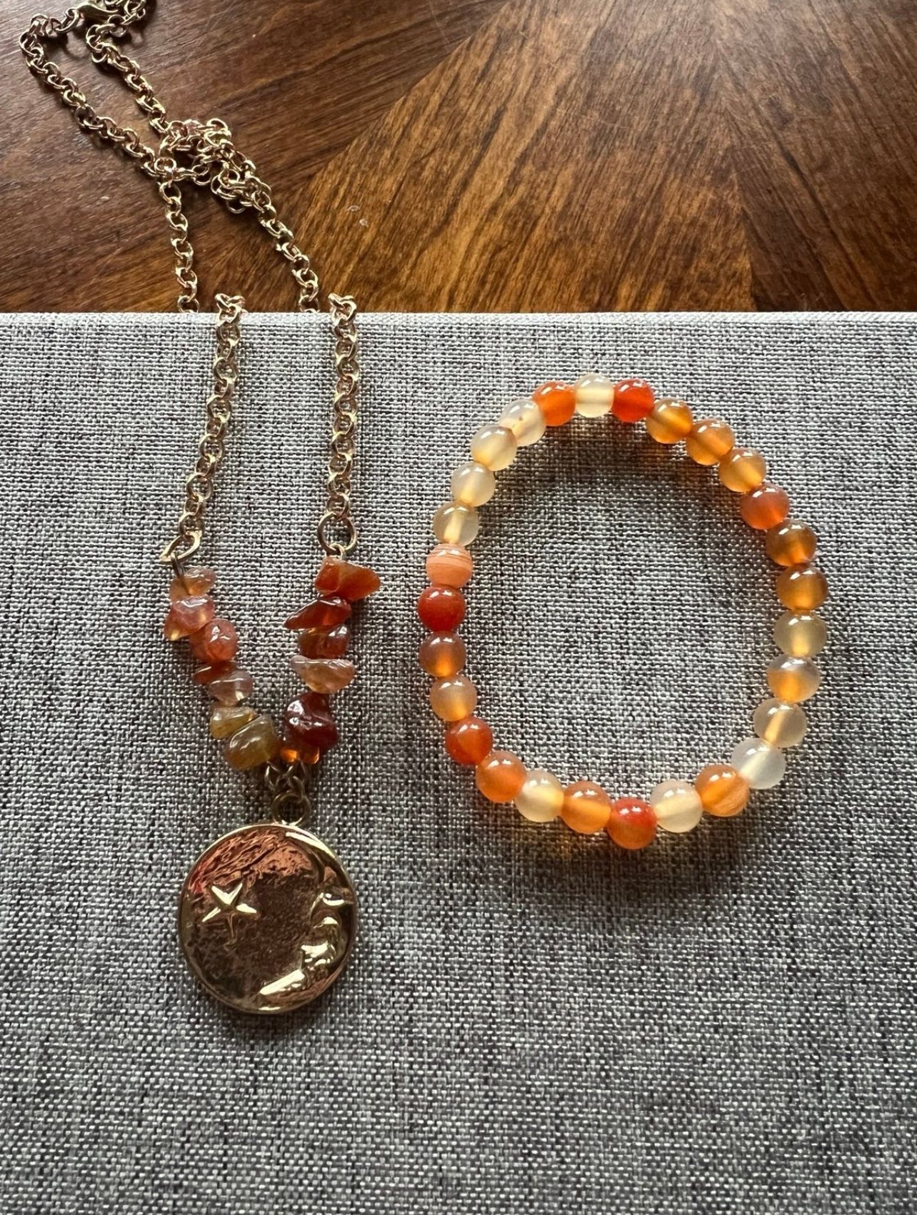 Carnelian Set