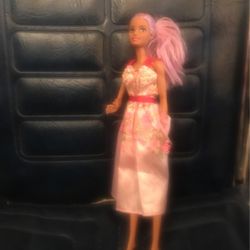 Excellent Barbie Name Imprinted On Back Of Doll