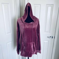 Raspberry Colored Soft Stretch Hoodie w Kangaroo Pockets Size XL
