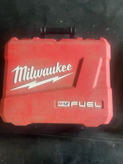 Milwaukee box