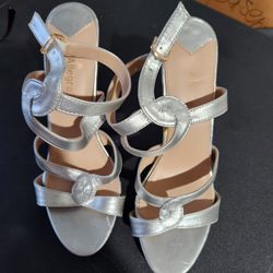 Sandal