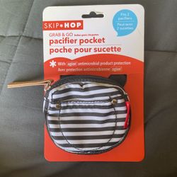 Skip Hop Pacifier Pocket