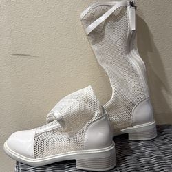 Boots .size 38, white