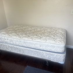 Twin Bed - free