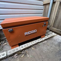 32x15x12 tool box storage box for Sale in Arlington, TX - OfferUp