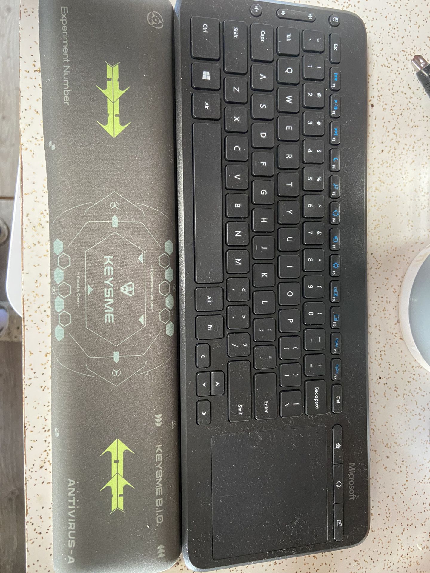 Microsoft Wireless keyboard
