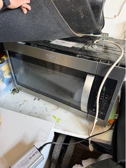 Whirlpool Above stove microwave
