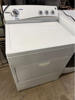 Kenmore top load    Gas dryer  excellent condition