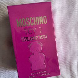 Moschino perfume