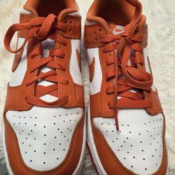 Nike Dunk Low Sneakers 