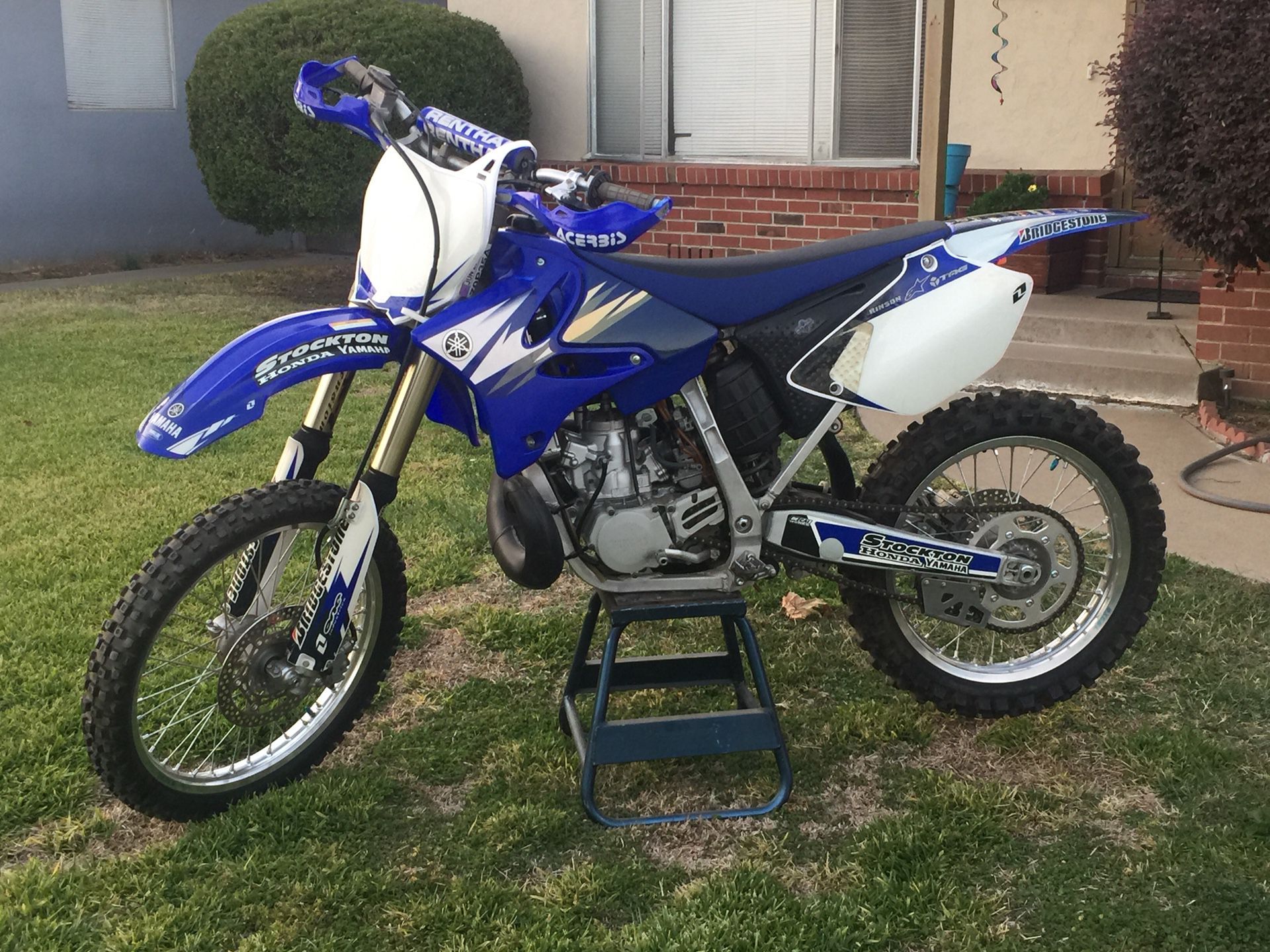 Im selling my 06 yz250 great bike never raced trail ridden alway garaged kept don’t ride it no more just need to sale