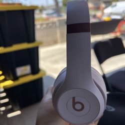 Beats Solo 4