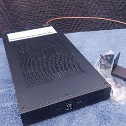 SONANCE SR 125 POWER AMP. Good working conditions. 