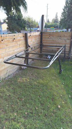 Universal ladder rack