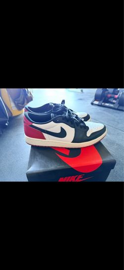 Air Jordan 1 low black toe